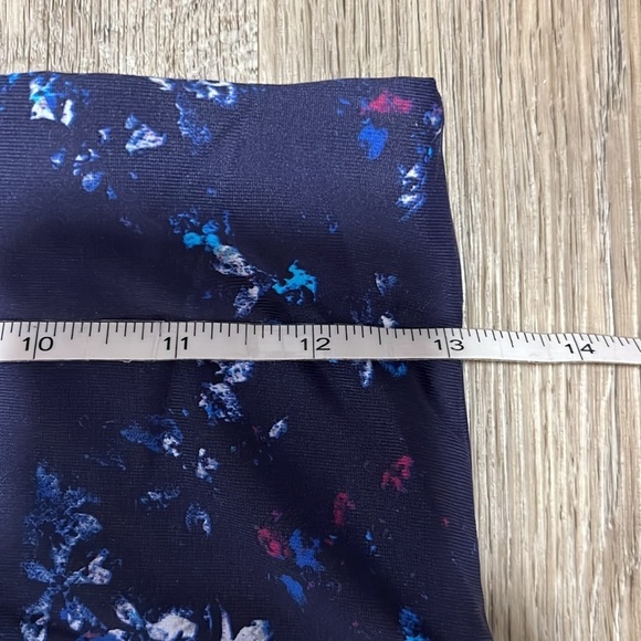 Lole Capri Leggings - Picture 10 of 14